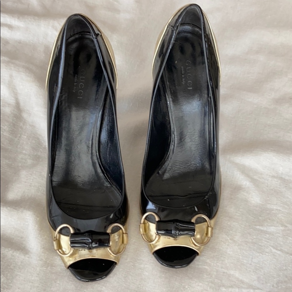 Gucci Peep Toe Black Bamboo 9.5. Elegant design